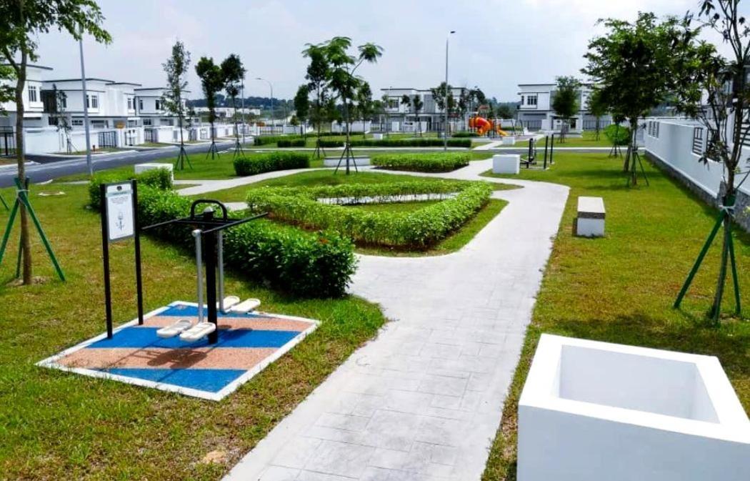 Johor Desaru Beach Bungalow Villas Kangkar Chemaran Eksteriør billede