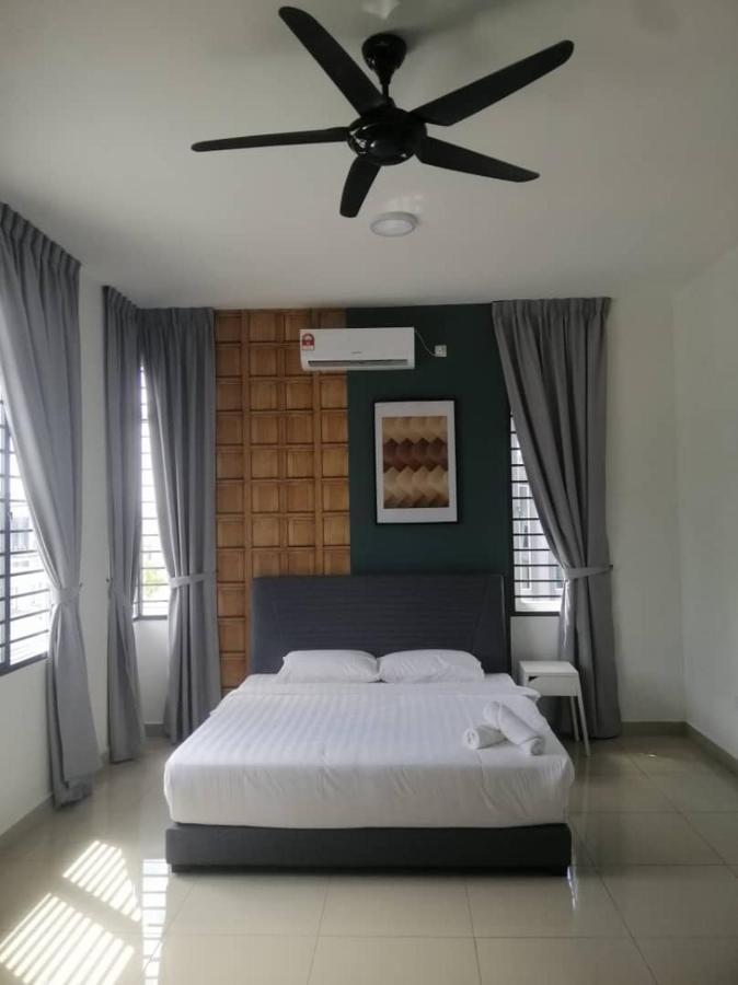 Johor Desaru Beach Bungalow Villas Kangkar Chemaran Eksteriør billede